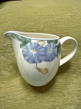 MIKASA Optima Spring Legacy Y4003 8 oz Creamer Morning Glories